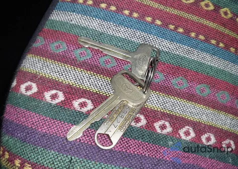 2000 Toyota Tacoma Prerunner V6 из США, поврежденный, VIN 4TASN92N6YZ584396